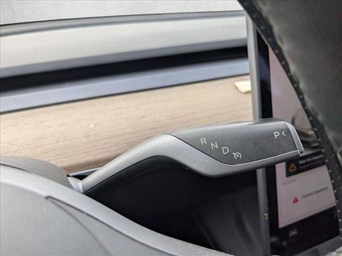 Used 2021 Tesla Model Y 2WD image 11