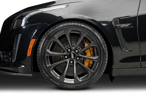 Used 2017 Cadillac CTS V w/ Carbon Fiber Package RWD image 24