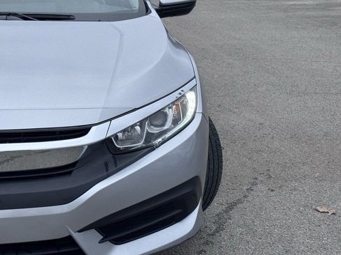 Used 2018 Honda Civic LX image 5