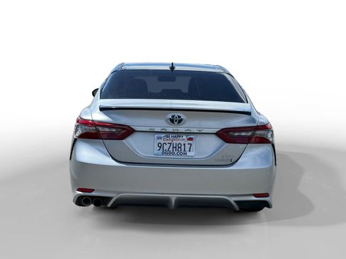 Used 2021 Toyota Camry XSE FWD image 4
