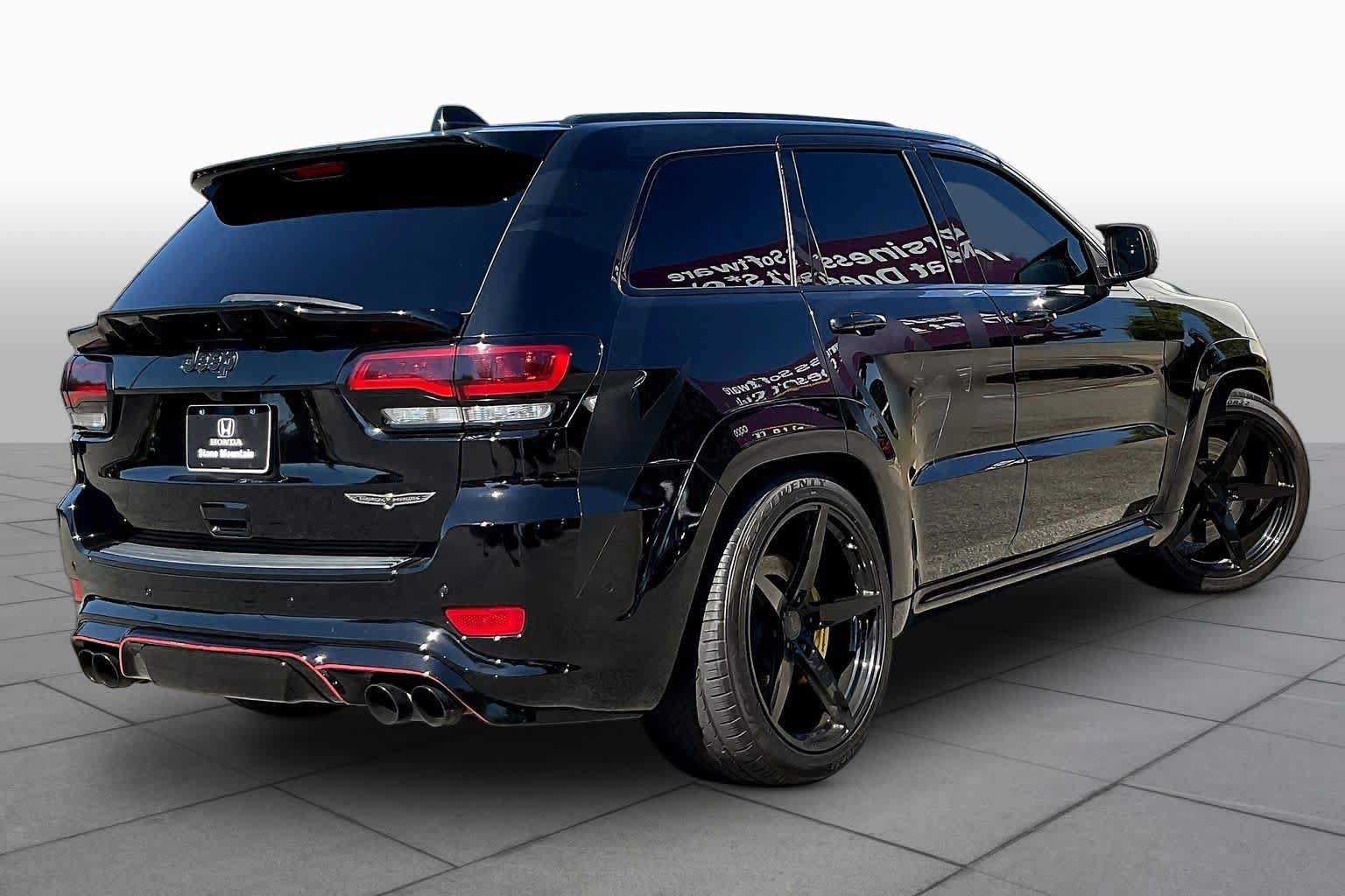 Used 2018 Jeep Grand Cherokee Trackhawk w/ Trailer Tow Group IV AWD/4WD image 13