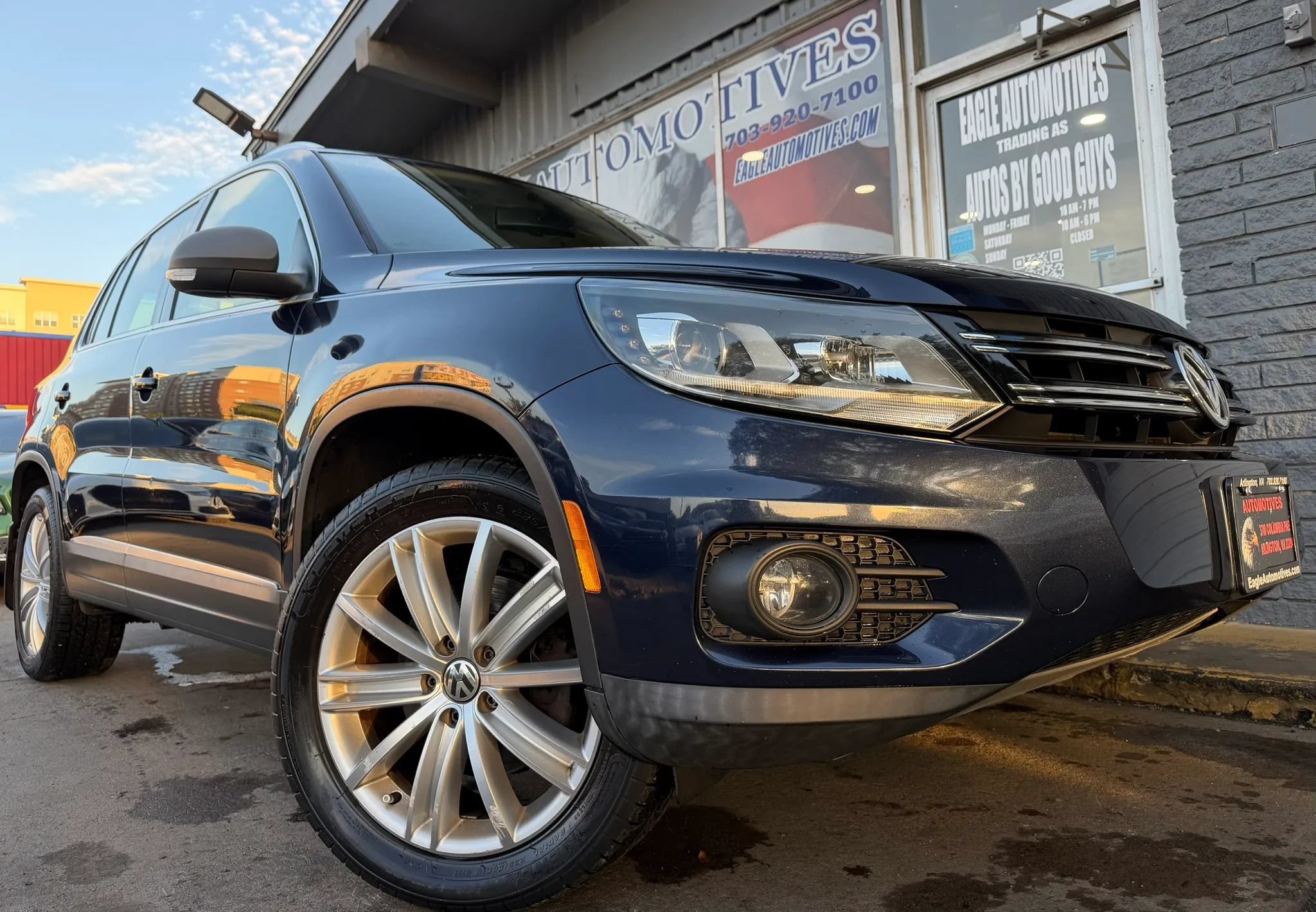 Used 2016 Volkswagen Tiguan SE FWD image 1