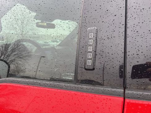 Used 2020 Ford F150 Lariat w/ Equipment Group 502A Luxury image 13