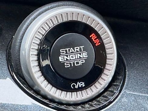 Used 2022 Jeep Wagoneer Series I image 13