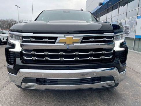Used 2022 Chevrolet Silverado 1500 LTZ w/ LTZ Premium Package image 31
