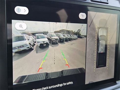 Used 2024 Ford F350 Limited w/ FX4 Off-Road Package image 4