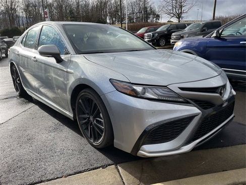 Used 2024 Toyota Camry XSE image 5