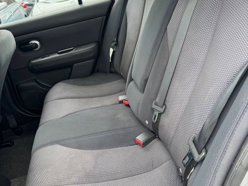 Used 2007 Nissan Versa S w/ Convenience Pkg image 9