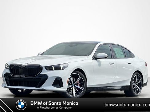 New 2027 BMW 530i xDrive w/ M Sport Package AWD/4WD image 1