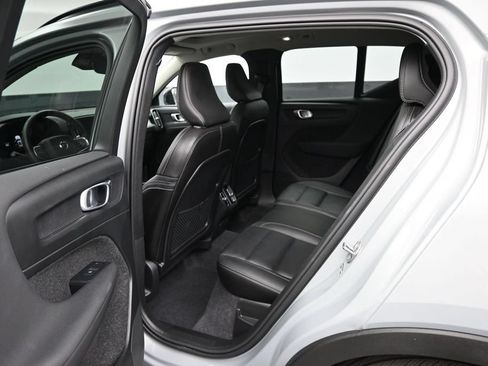 Used 2026 Volvo XC40 B5 Plus AWD/4WD image 15