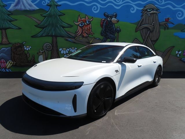 Used 2024 Lucid Air Pure RWD image 3