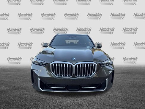Used 2026 BMW X5 xDrive50e AWD/4WD image 3