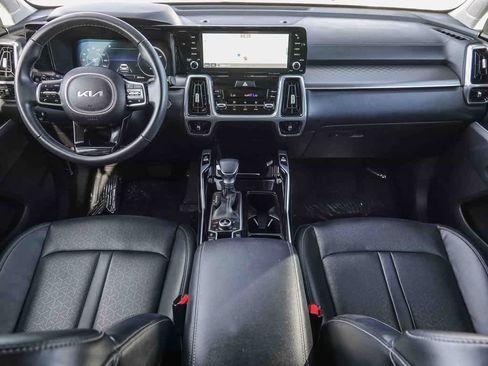 Used 2023 Kia Sorento SX image 11