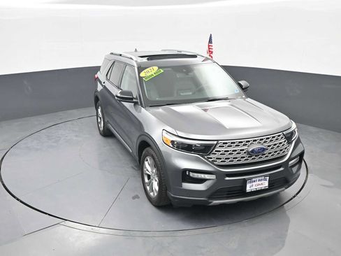 Used 2021 Ford Explorer Limited w/ Equipment Group 301A AWD/4WD image 35