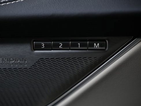 New 2026 Jaguar F-PACE R-Dynamic S image 18