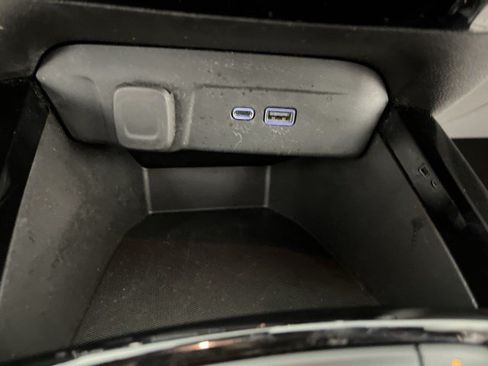 Used 2024 Chevrolet Trax LT w/ Driver Confidence Package FWD image 24