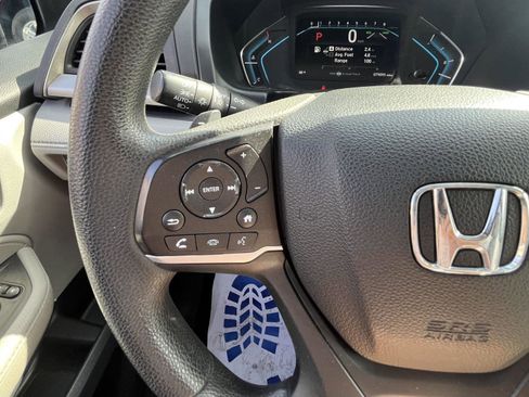 Used 2019 Honda Odyssey EX image 12