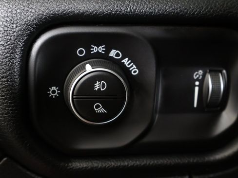 Used 2020 RAM 1500 Big Horn image 35