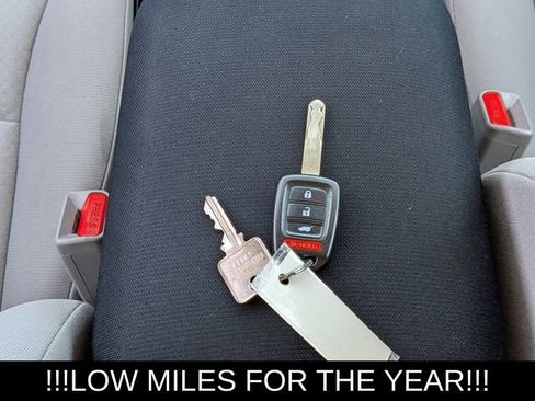 Used 2015 Honda CR-V LX image 32