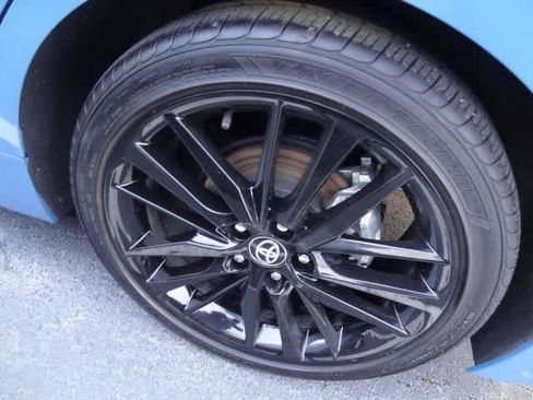 Used 2023 Toyota Camry XSE image 15