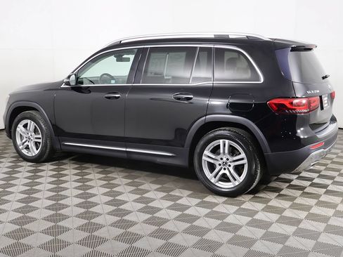 Used 2021 Mercedes-Benz GLB 250 4MATIC w/ Premium Package image 15