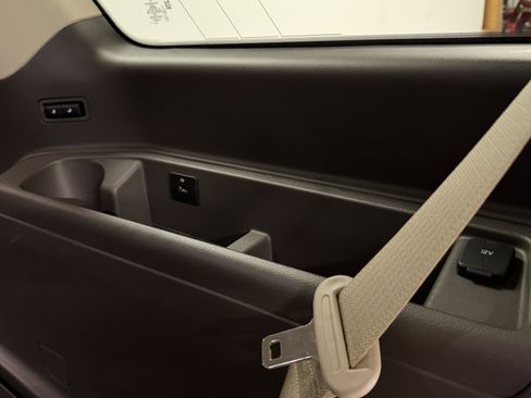 Used 2024 Lincoln Navigator Premiere image 30