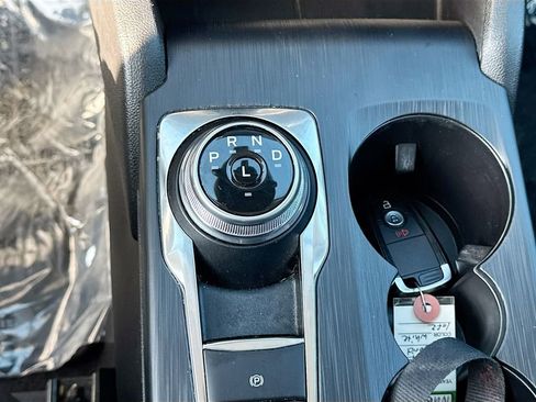 Used 2022 Ford Escape SE image 14