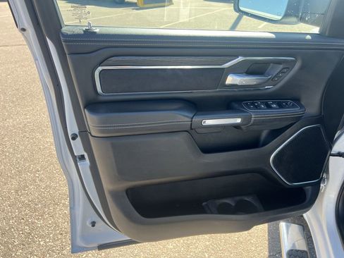 Used 2024 RAM 1500 Laramie AWD/4WD image 14