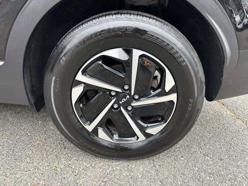 Used 2024 Kia Sportage LX image 30