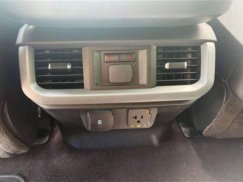 Used 2022 Ford F150 Lariat w/ Equipment Group 502A High AWD/4WD image 27