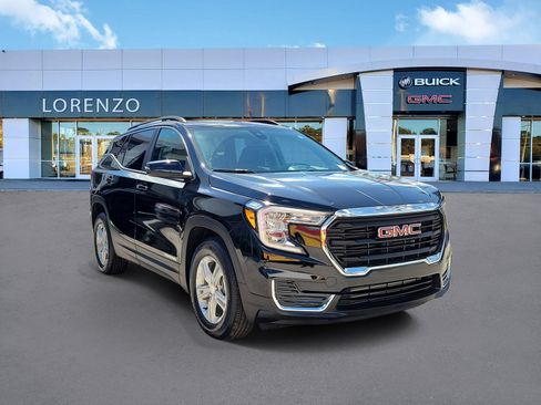 Used 2022 GMC Terrain SLE w/ Driver Convenience Package FWD image 3