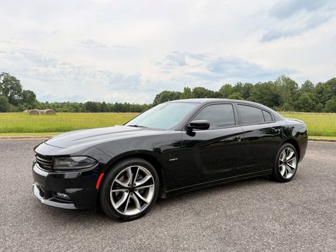 Used 2015 Dodge Charger R/T w/ Wheels & Tunes Group RWD image 1