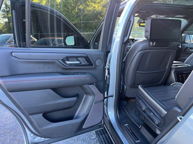 Used 2025 GMC Yukon AT4 Ultimate w/ LPO, Floor Liner Package AWD/4WD image 10
