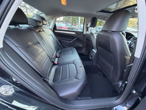 Used 2019 Volkswagen Passat 2.0T Wolfsburg FWD image 21