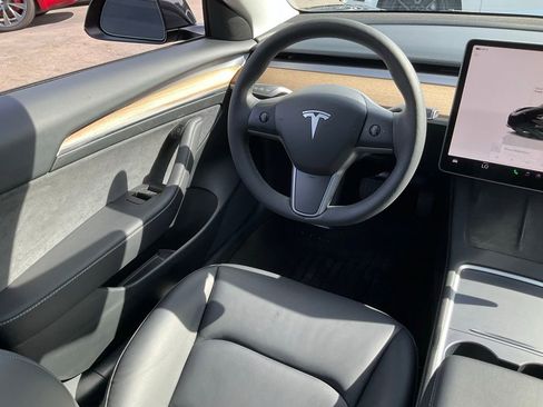 Used 2023 Tesla Model 3 Standard Range image 37
