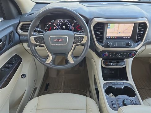 Certified 2022 GMC Acadia Denali w/ Denali Ultimate Package image 13