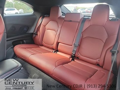Used 2026 Dodge Charger Scat Pack AWD/4WD image 19