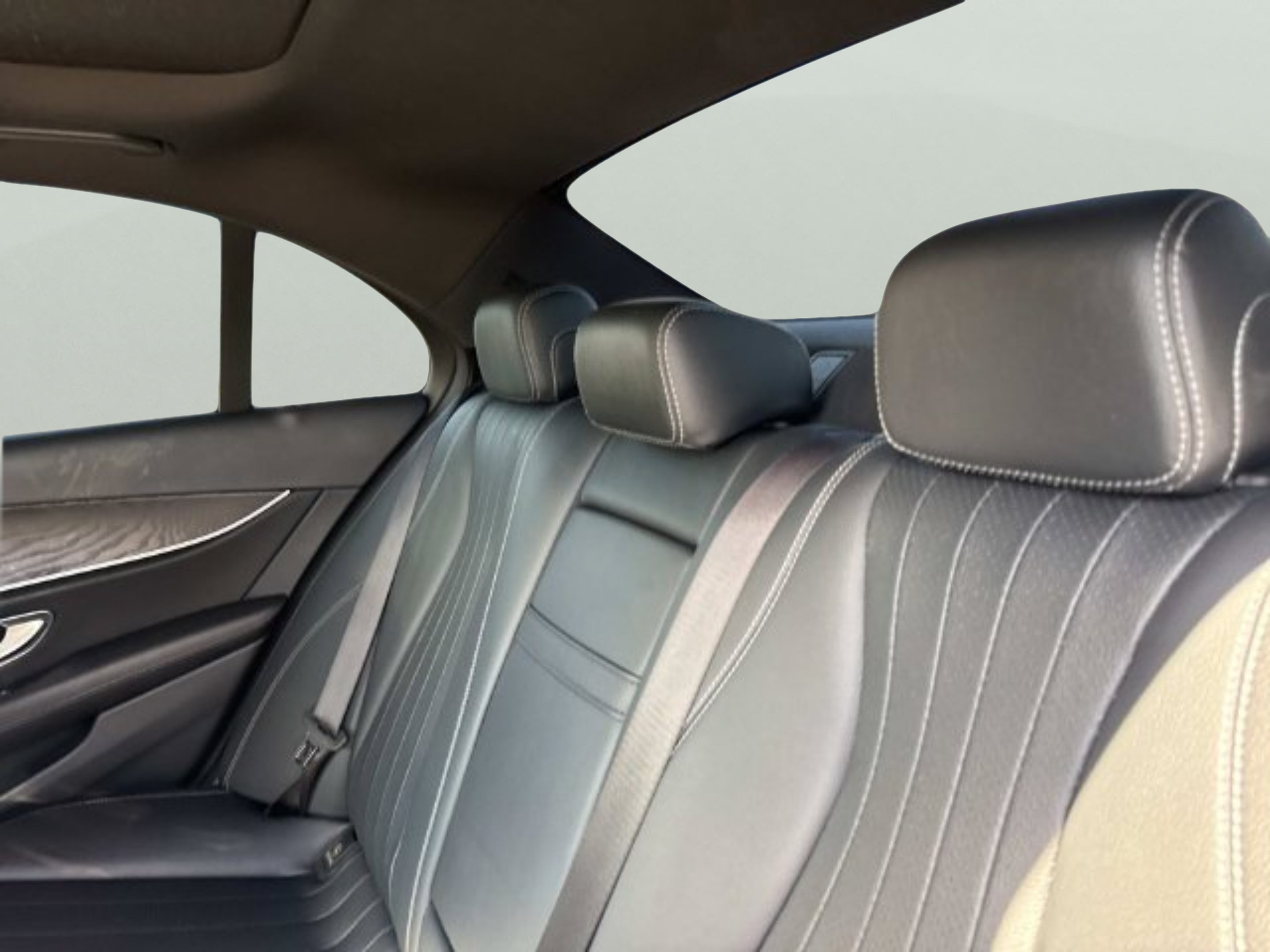 Used 2020 Mercedes-Benz E 350 4MATIC Sedan image 11