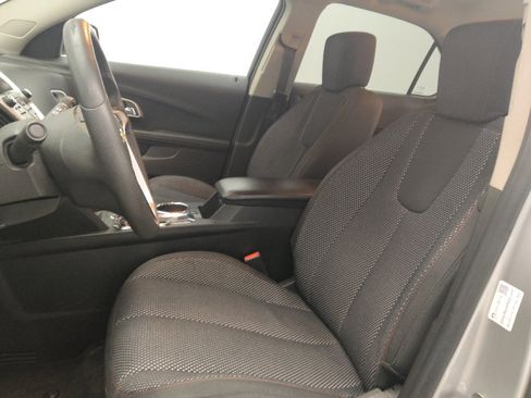 Used 2017 Chevrolet Equinox LT image 17