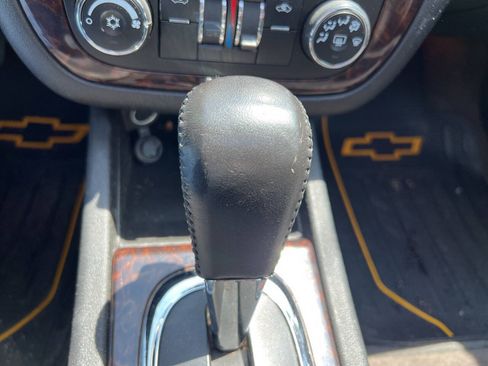 Used 2014 Chevrolet Impala LT w/ LT Sunroof Package FWD image 23