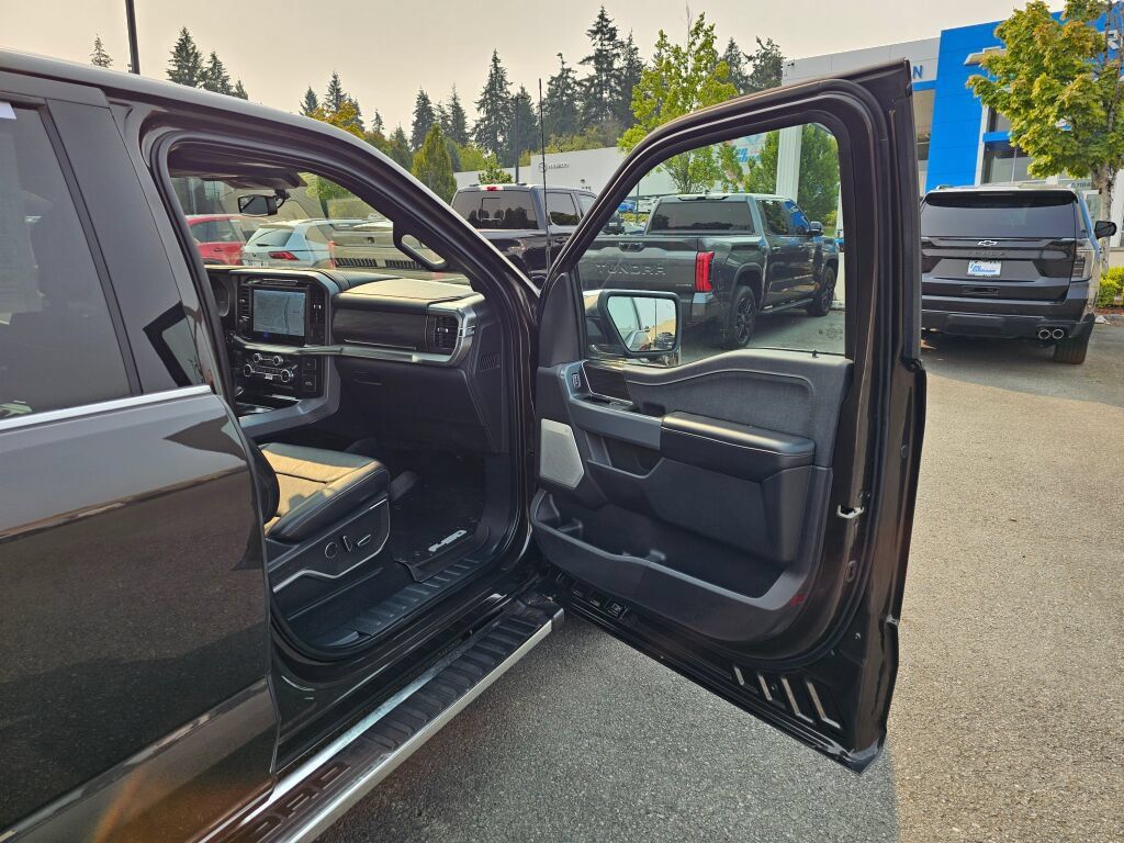 Used 2024 Ford F150 Lariat w/ Equipment Group 502A High AWD/4WD image 30