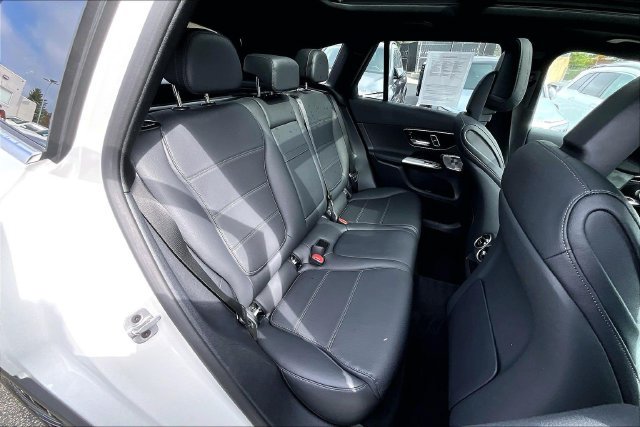 Used 2026 Mercedes-Benz GLC 300 4MATIC image 16