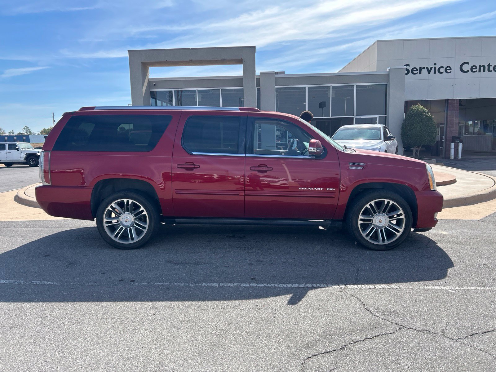 Used 2014 Cadillac Escalade ESV Premium AWD/4WD image 4