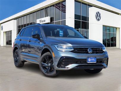 New 2024 Volkswagen Tiguan SE R-Line