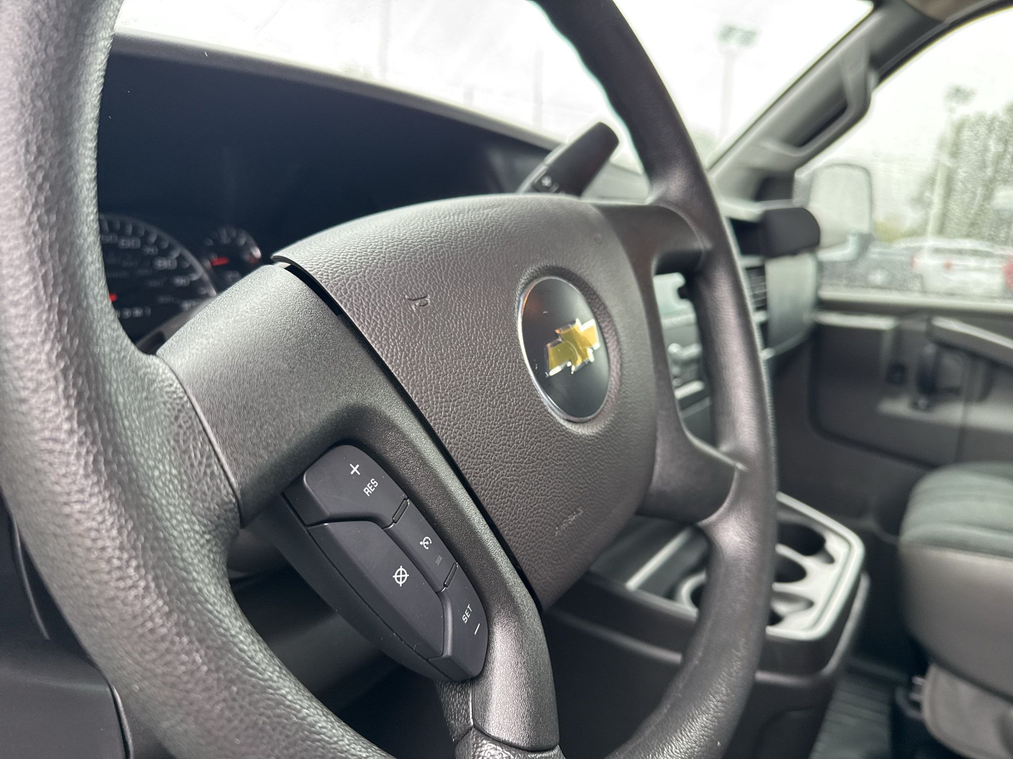 Used 2025 Chevrolet Express 2500 w/ Driver Convenience Package RWD image 9