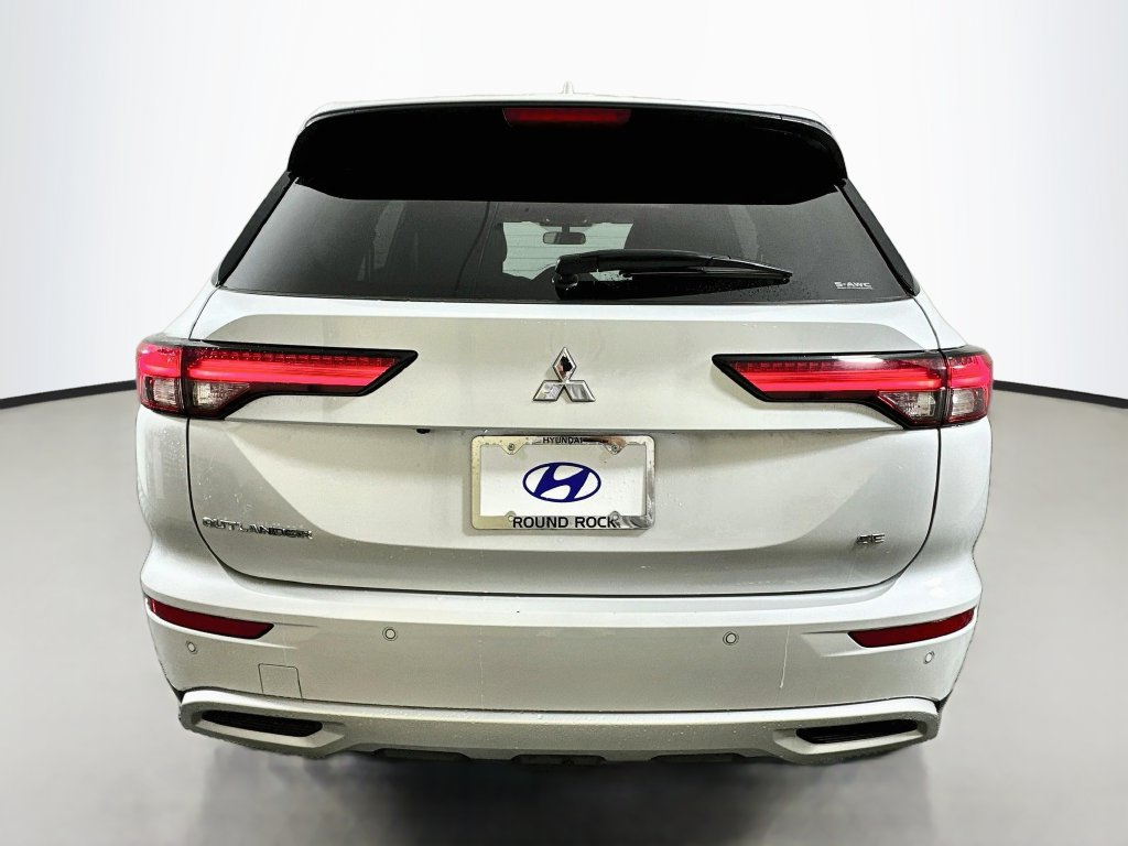 Used 2024 Mitsubishi Outlander SE AWD/4WD image 6