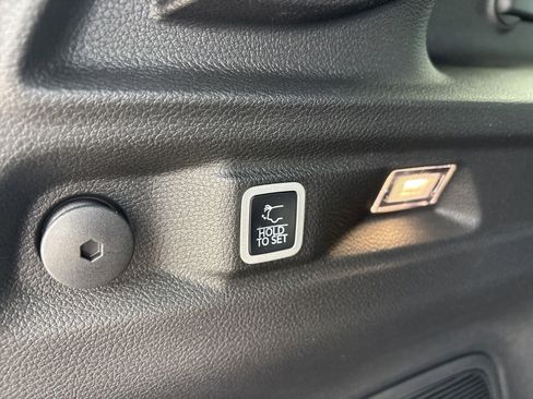 New 2026 Jeep Grand Cherokee L Limited AWD/4WD image 19