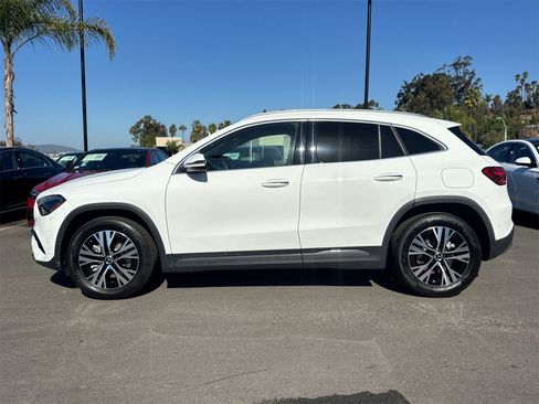 Certified 2025 Mercedes-Benz GLA 250 4MATIC image 7