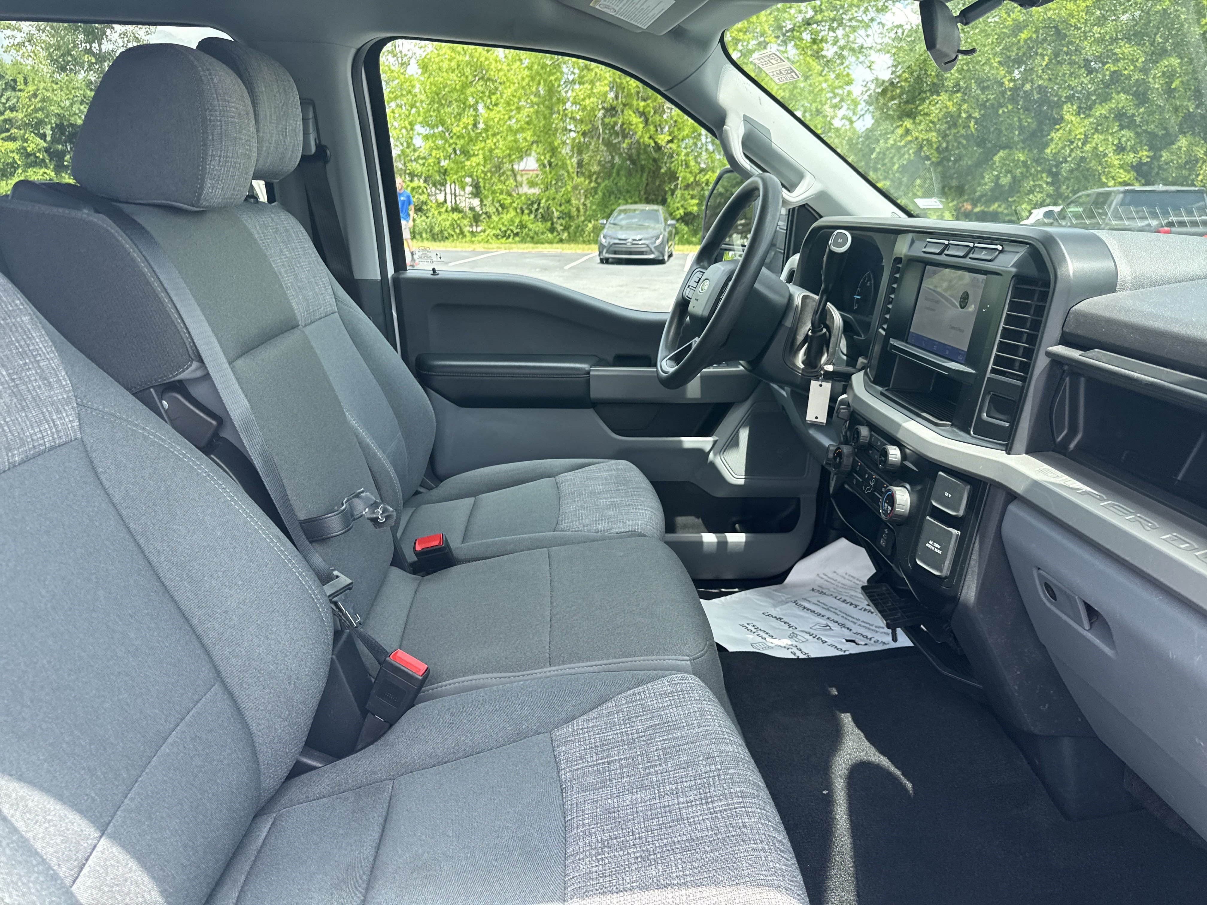 Used 2024 Ford F350 XLT AWD/4WD image 30