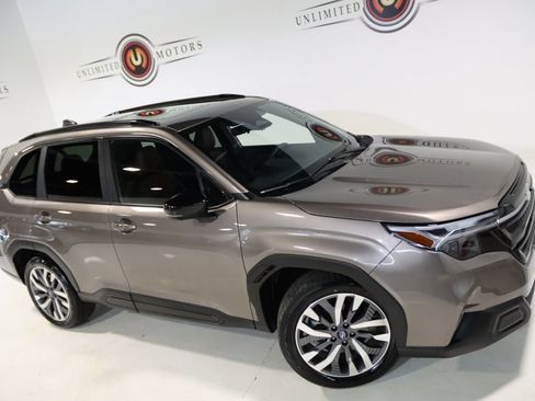 Used 2025 Subaru Forester Touring image 70